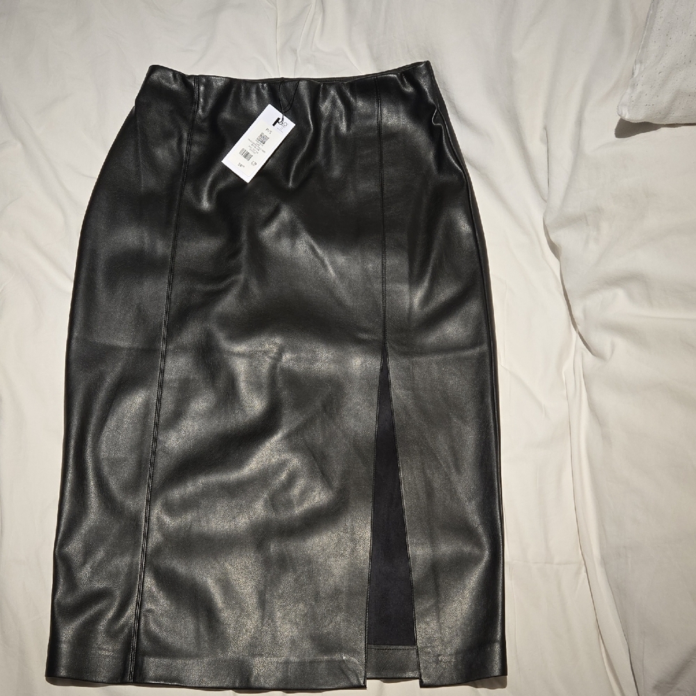 Dynamite Black Midi Pencil Skirt with Slit